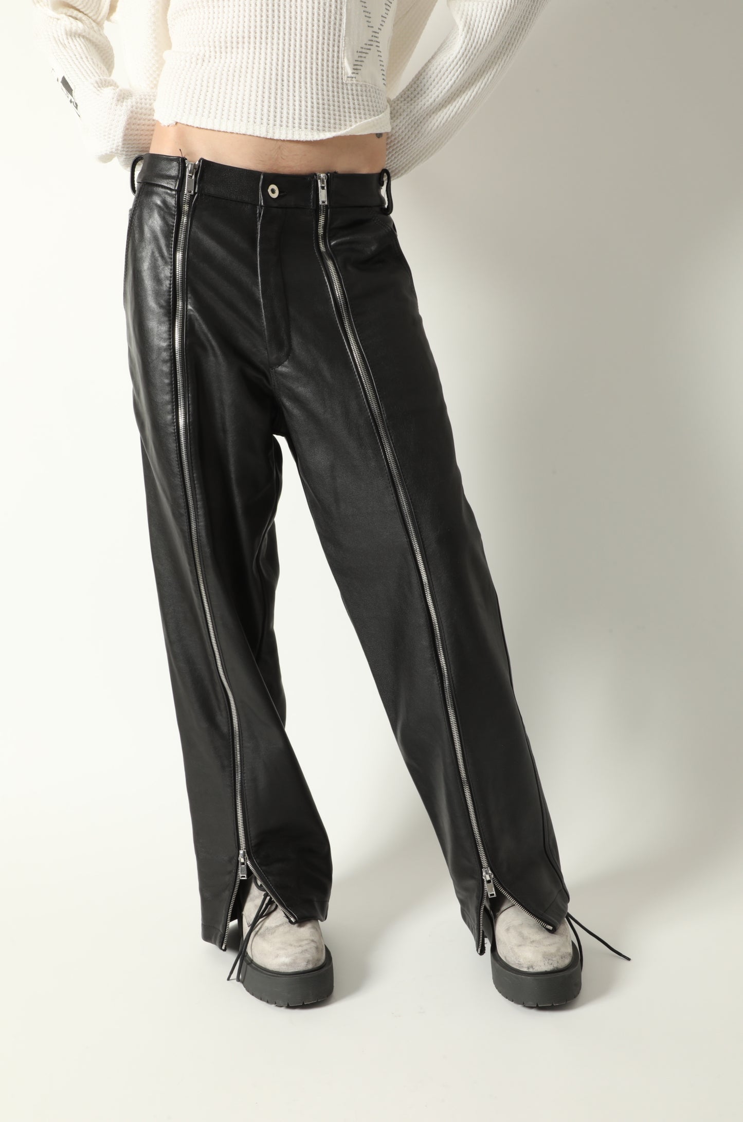 FAMILY REUNION LEATHER ZIPPER PANTS